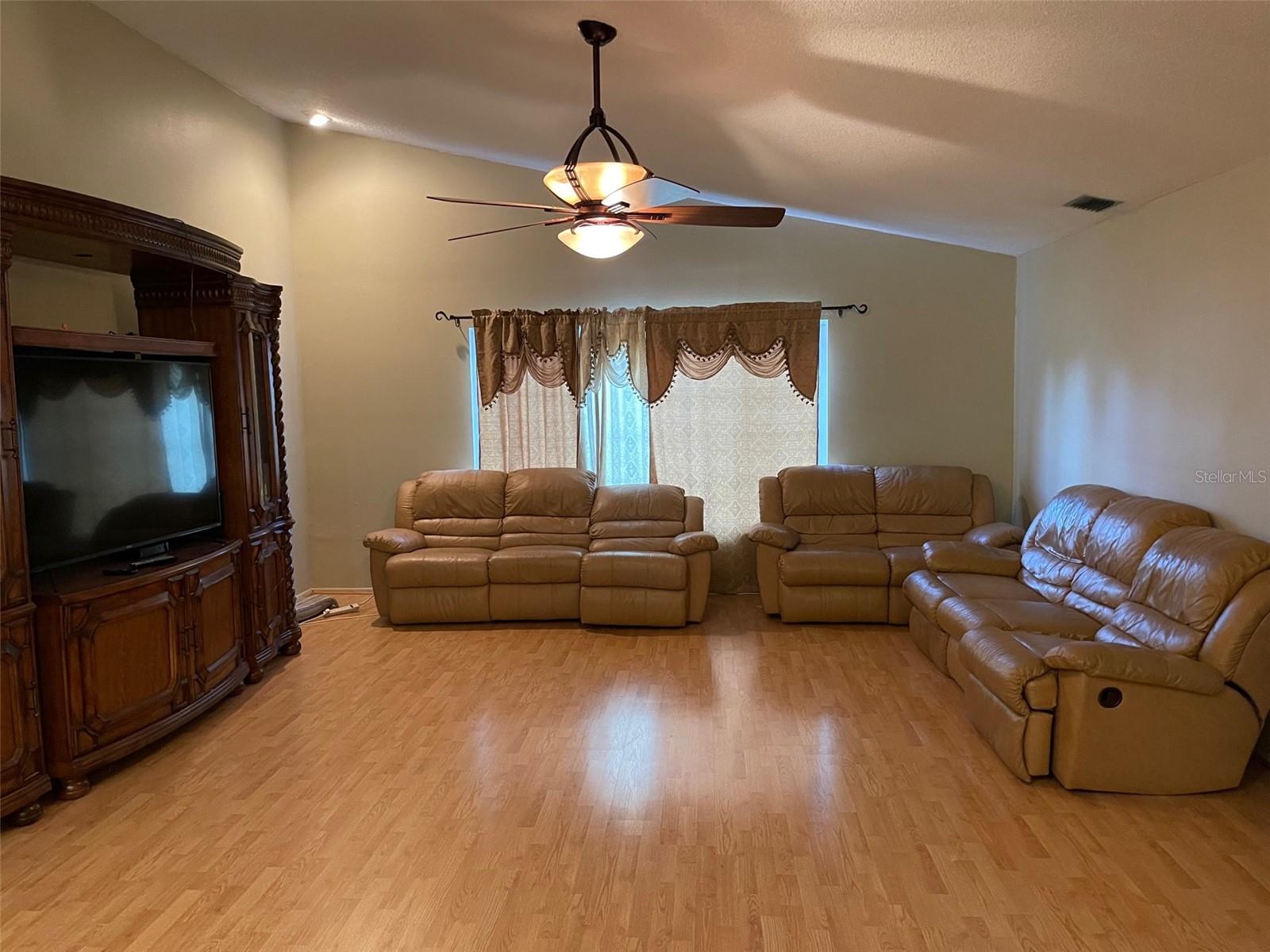 6336 Wooden Street, FL