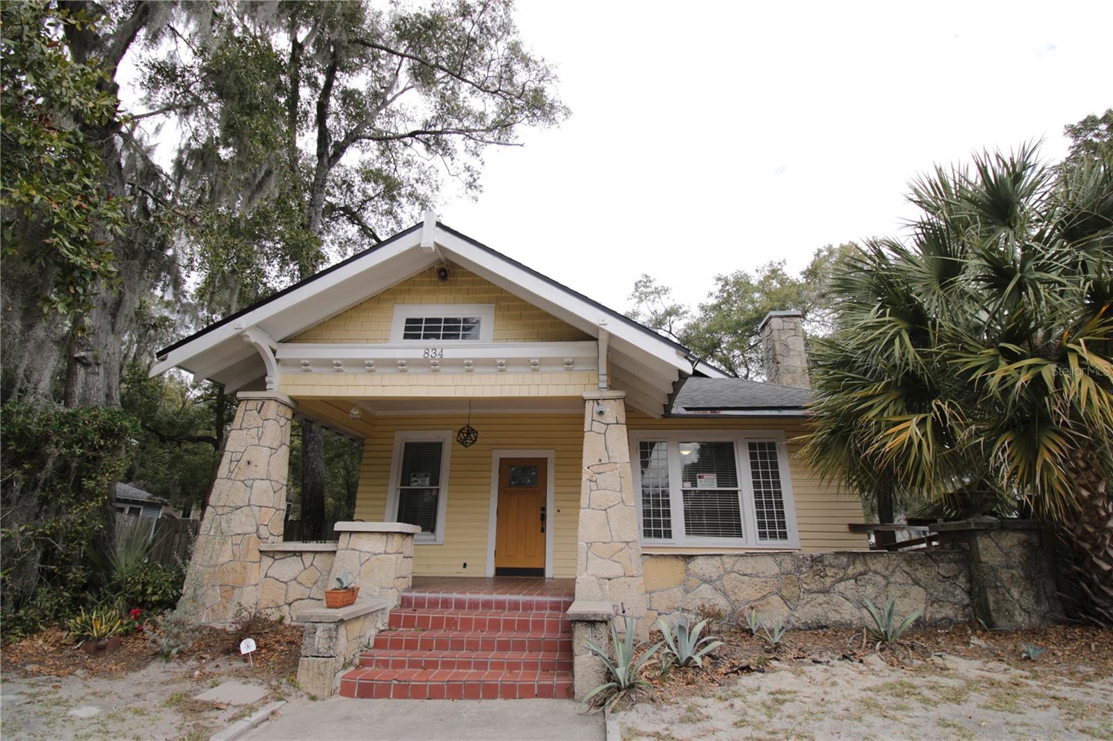 834 University Avenue, FL