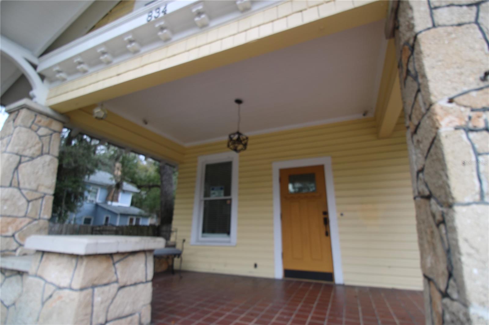 834 University Avenue, FL