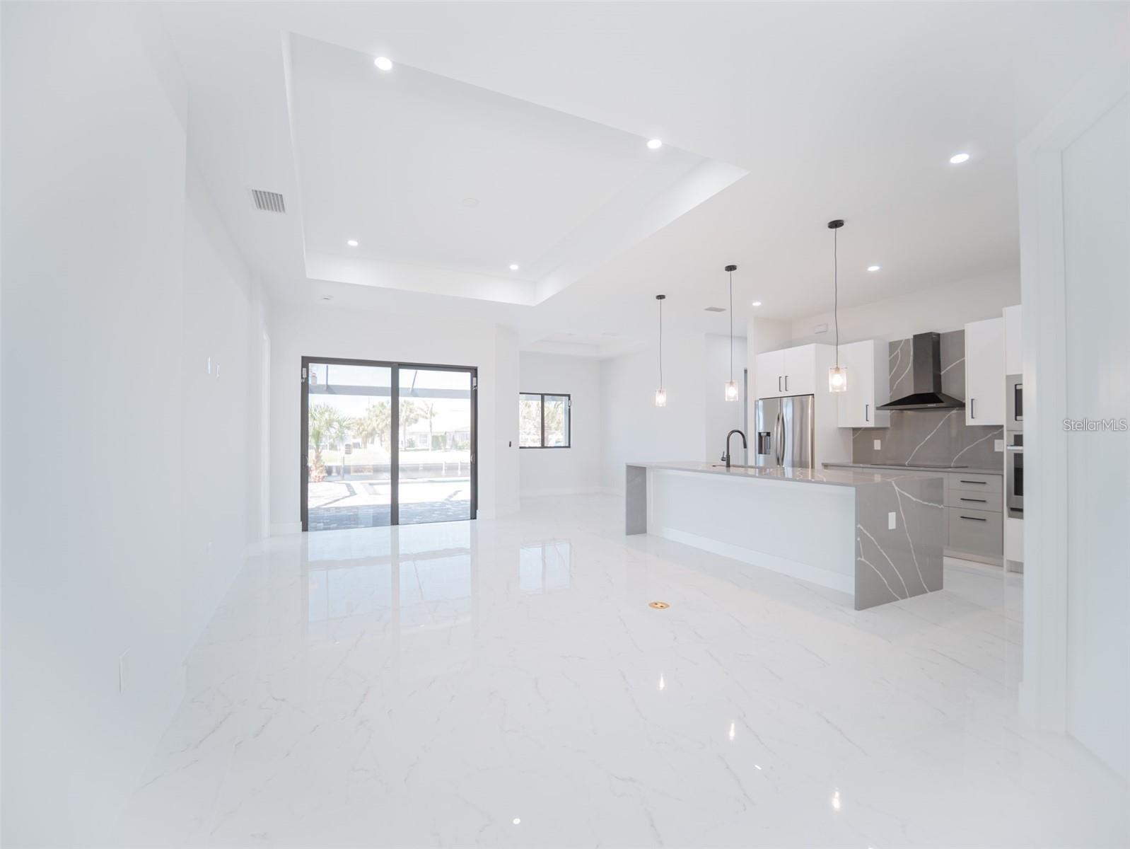 4129 Flamingo Boulevard, FL