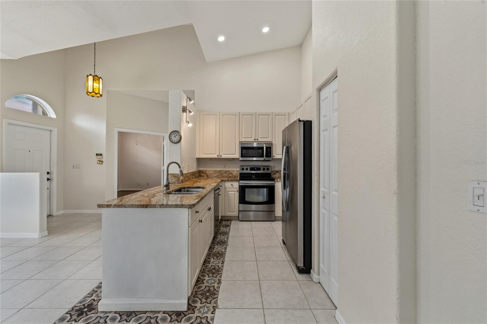 8400 Nicholls Point, FL