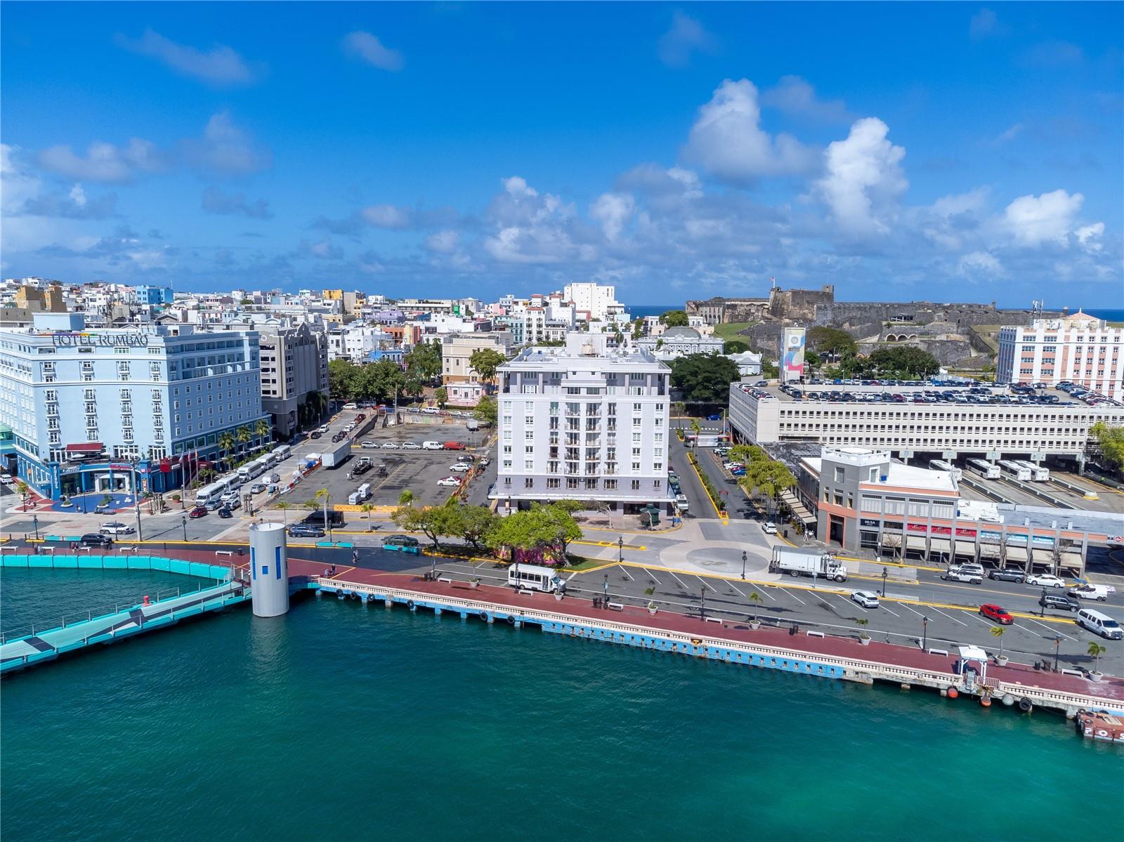 100 Reina De Castilla, PR