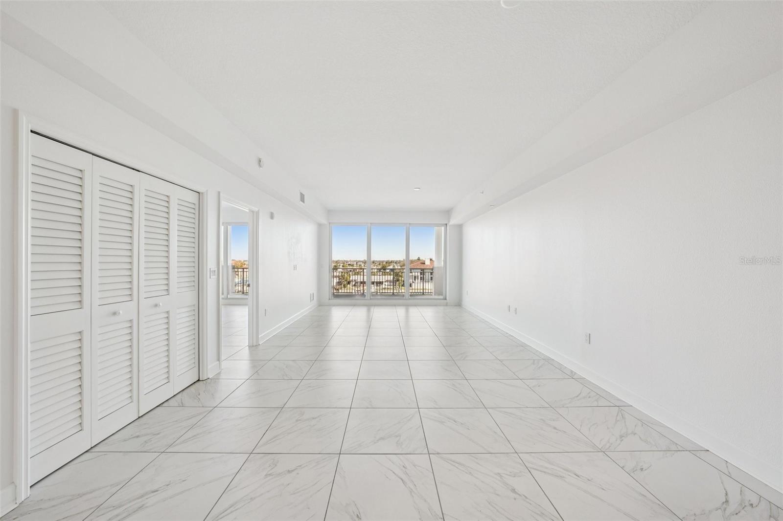 125 Island Way, FL