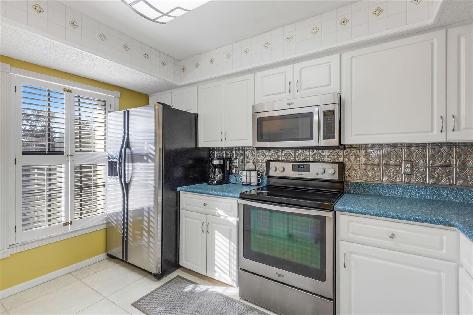 4514 Weybridge, FL