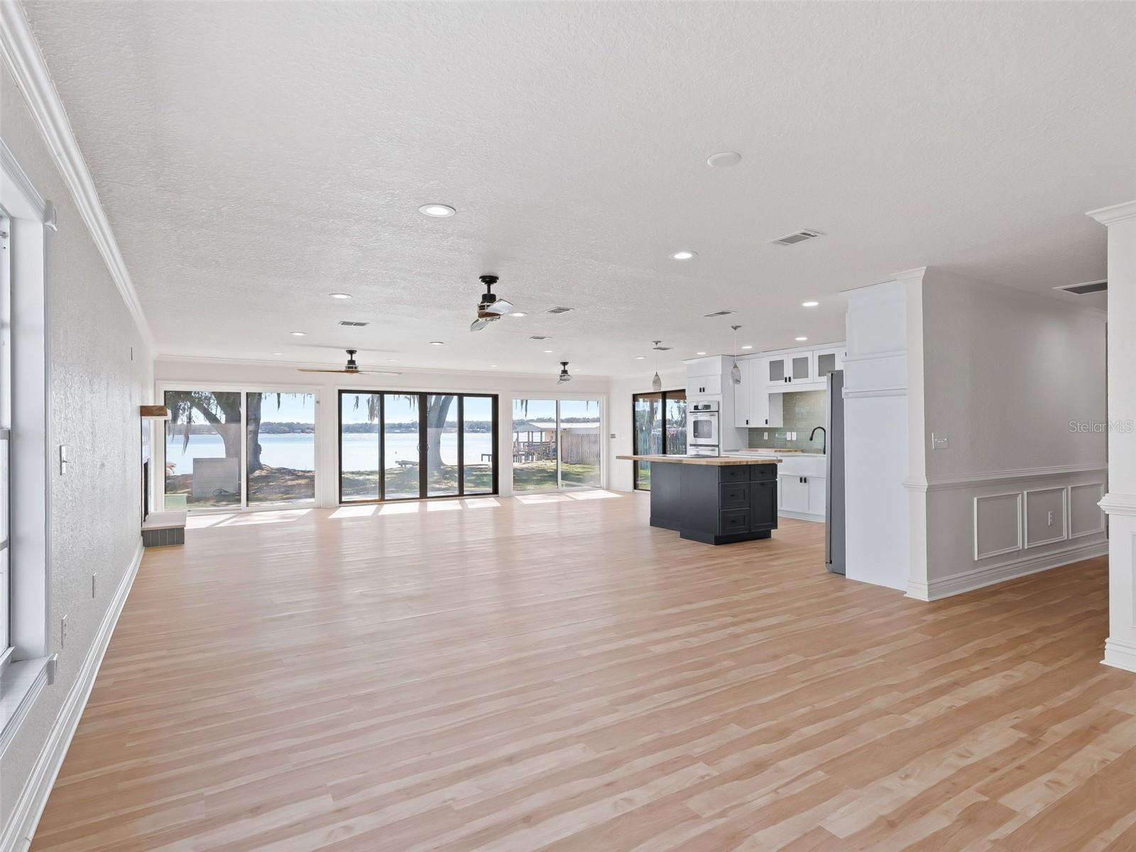 10916 Timucuan Road, FL