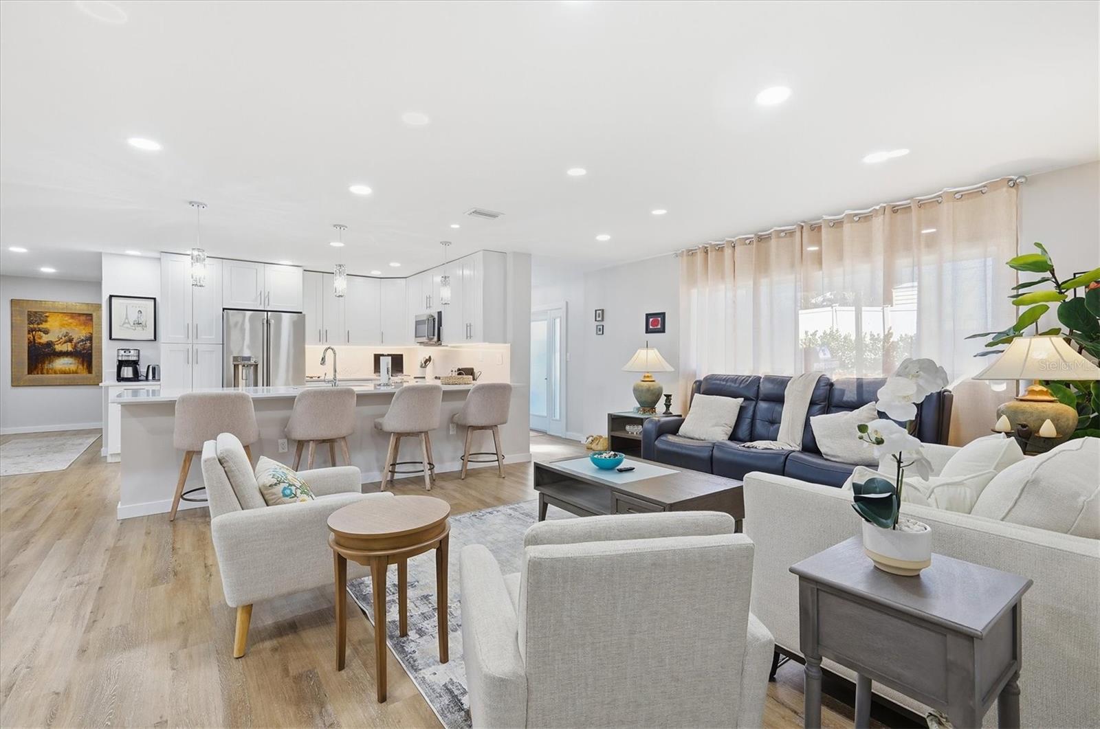5247 Carmilfra Drive, FL