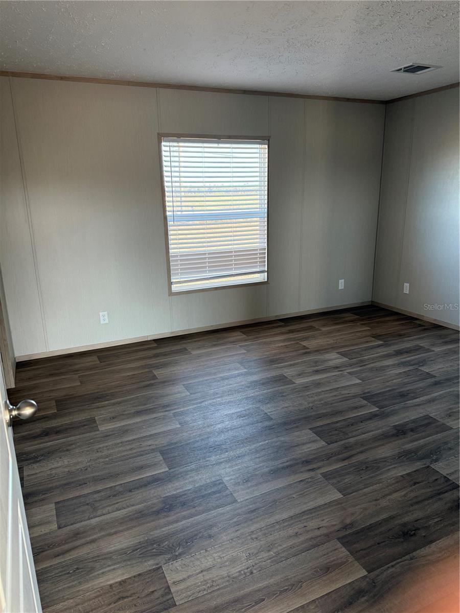 15807 County Road 672, FL