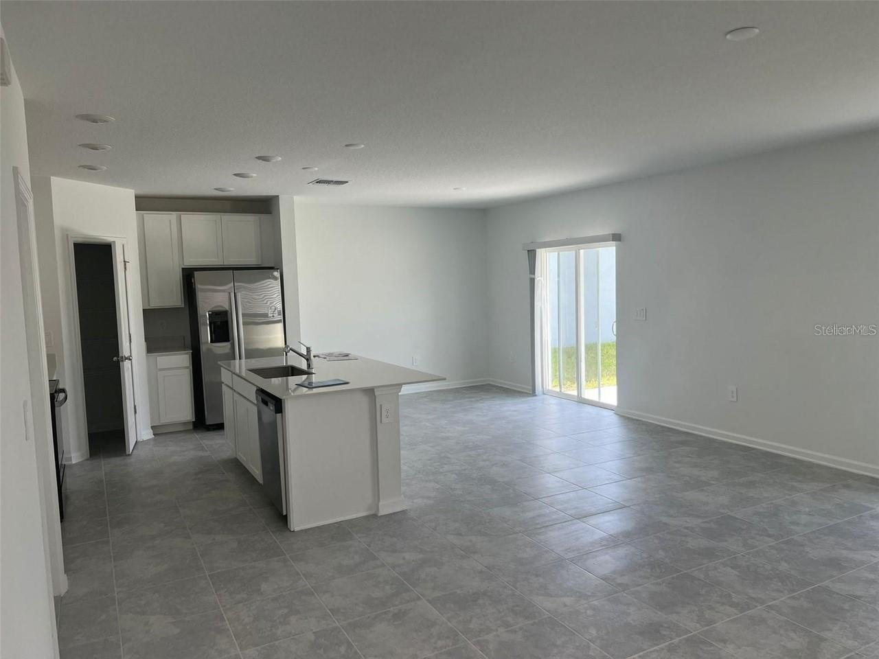 1756 White Water Court, FL