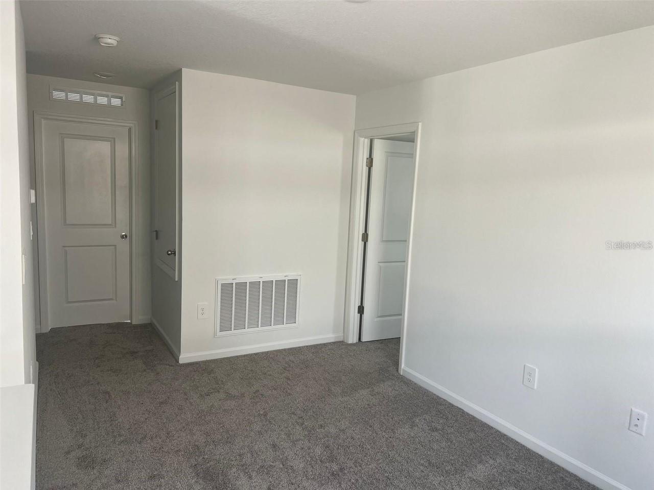 1756 White Water Court, FL