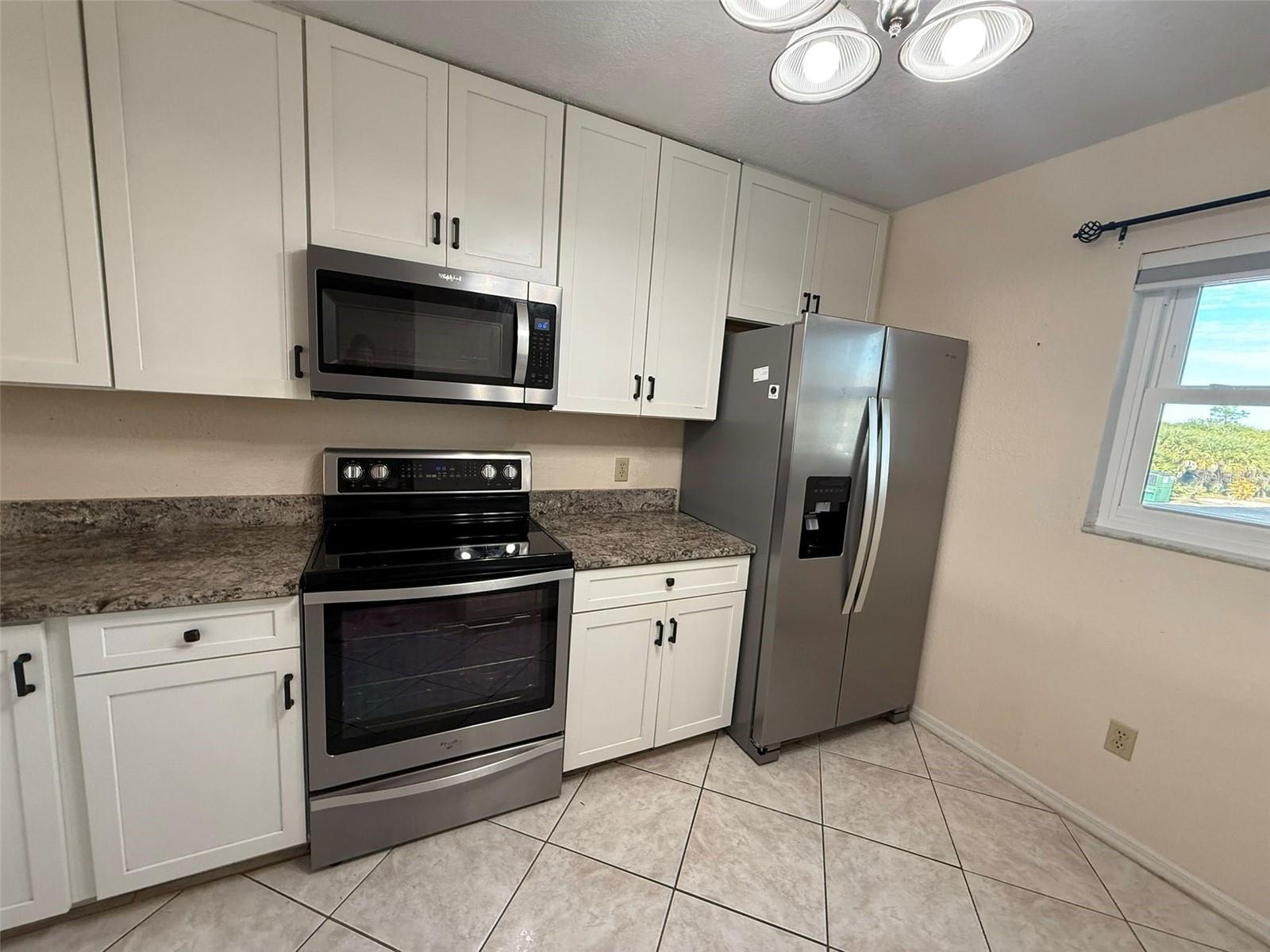 175 Kings Highway, FL