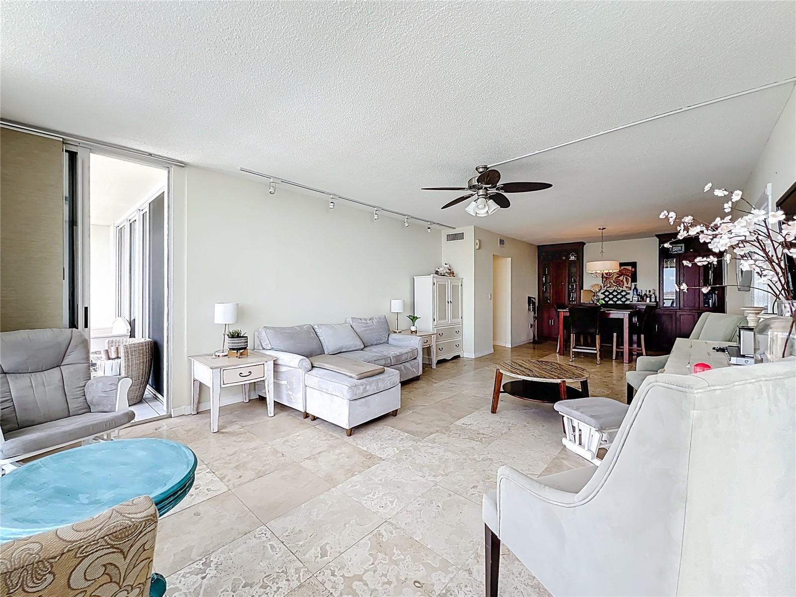 100 Pierce Street, FL