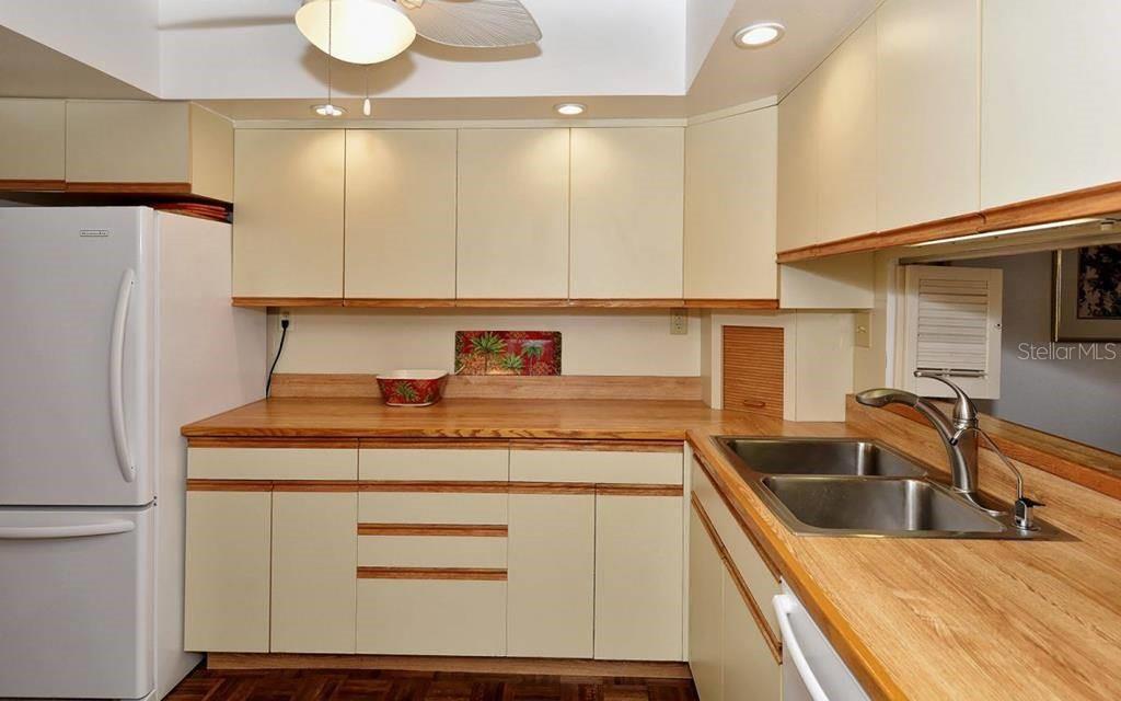 1055 Peppertree Drive, FL
