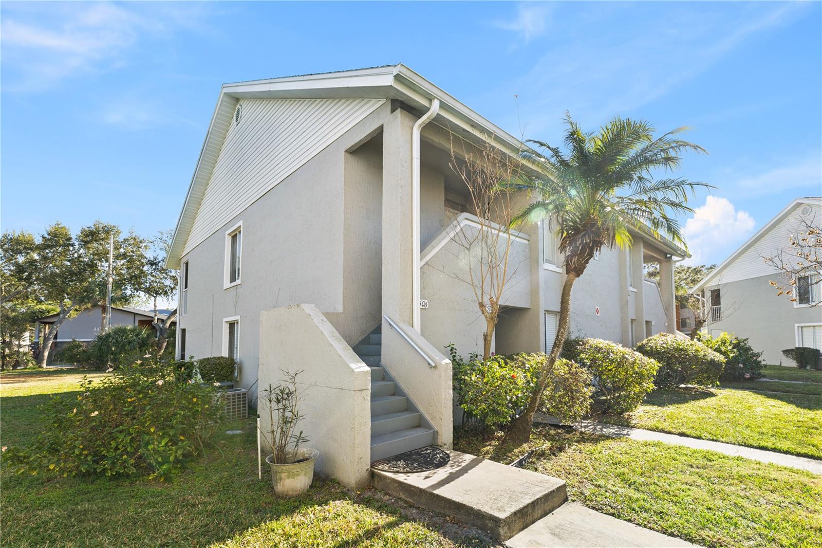 5606 Blue Shadows Court, FL