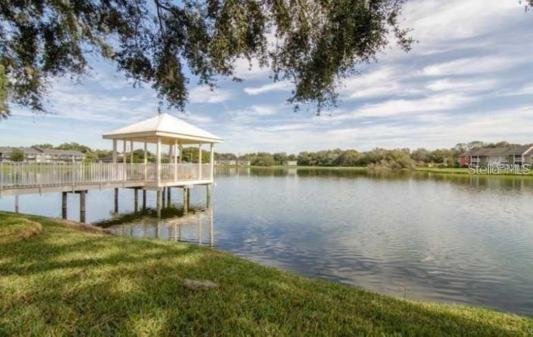 803 Lake Haven Square, FL