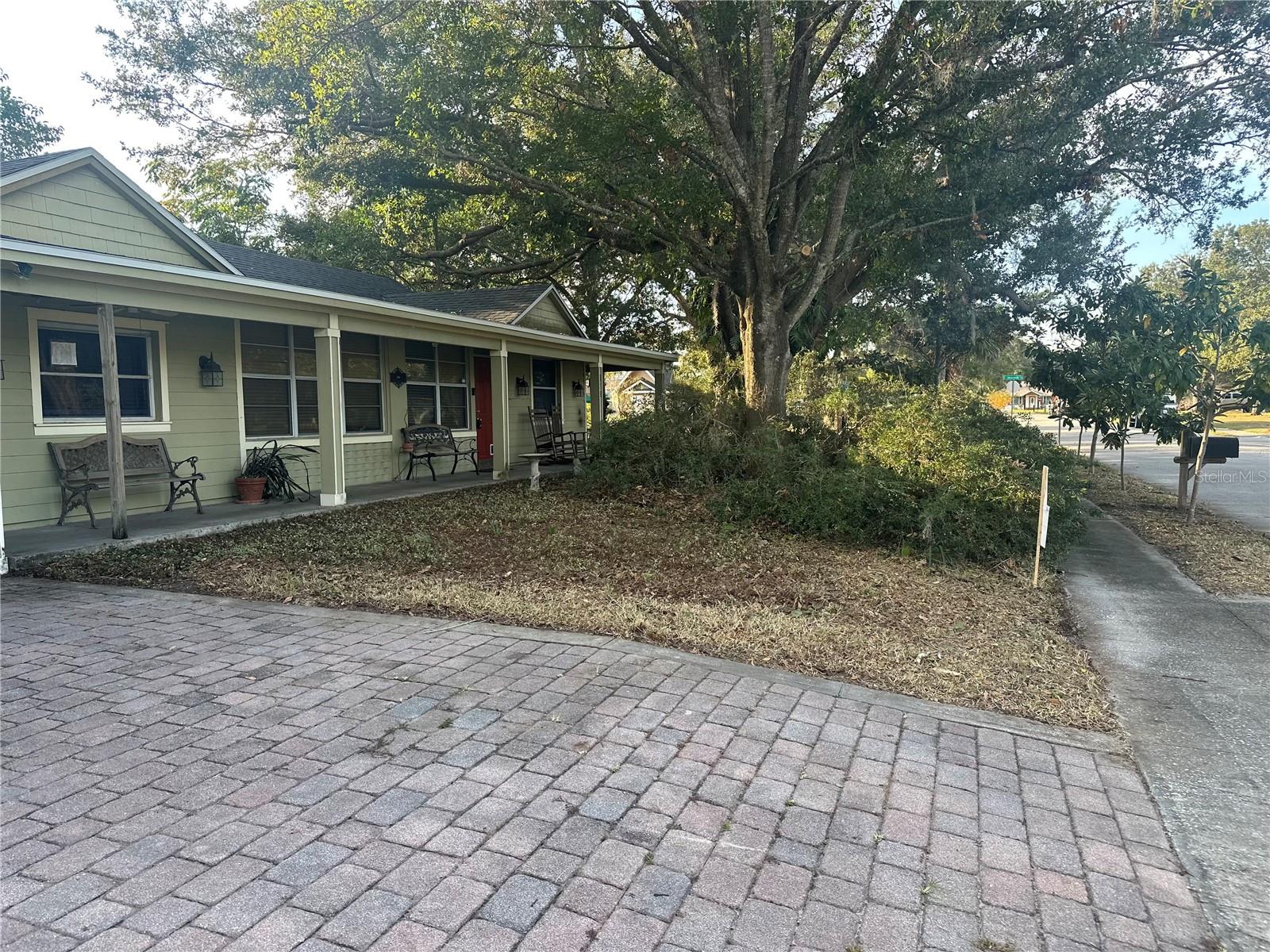 518 Poinsettia Lane, FL