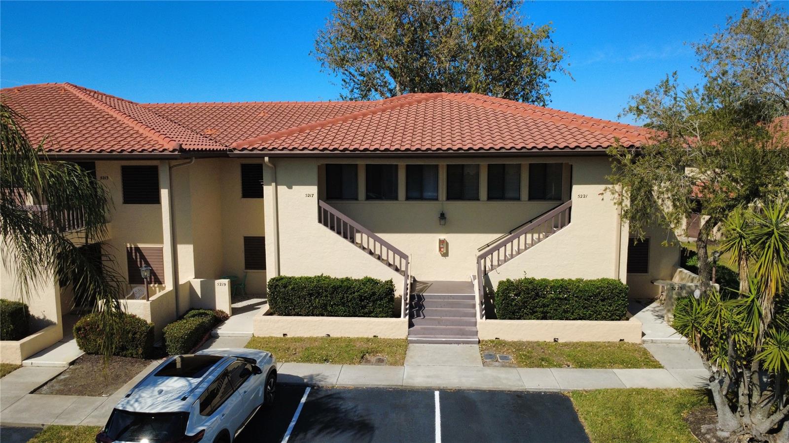 5221 Lake Village Drive, FL