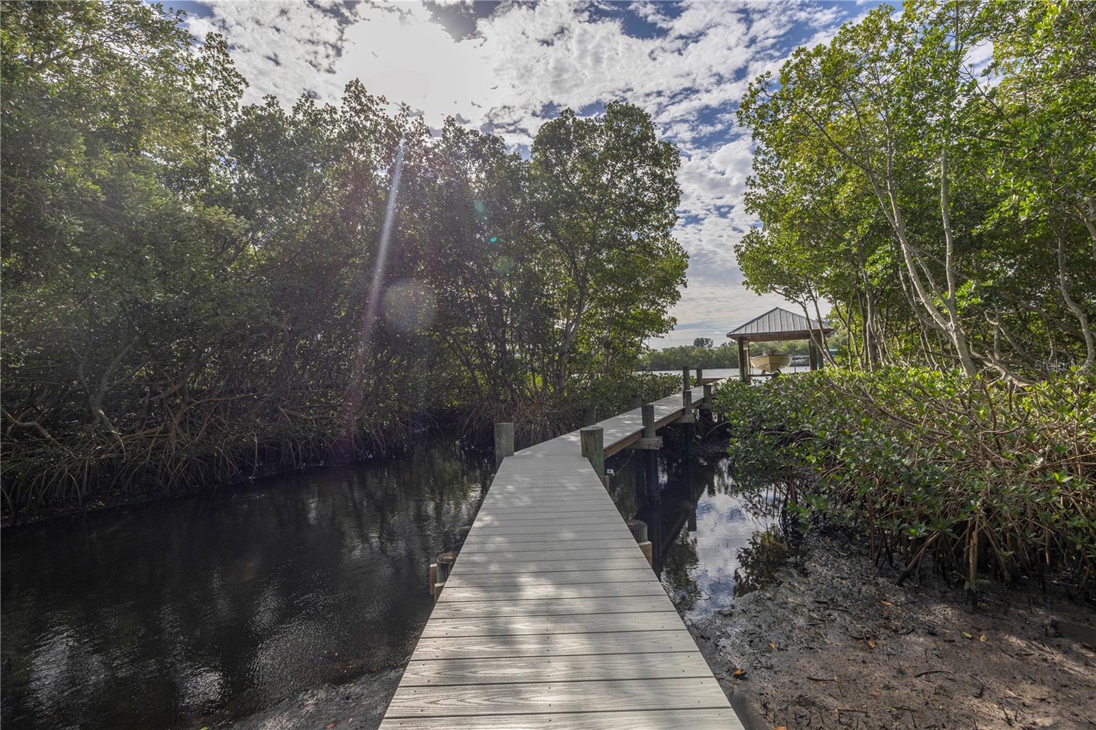 734 Weedon Drive, FL