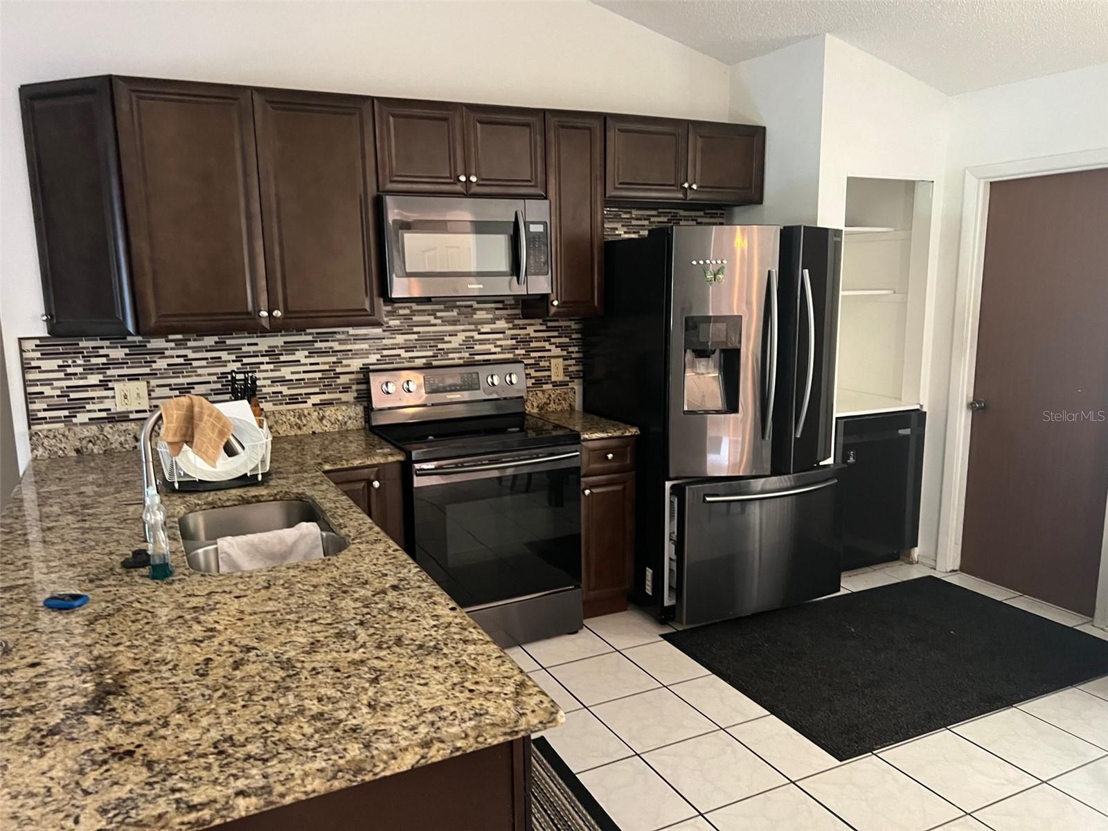 330 Bonnie Lane, FL