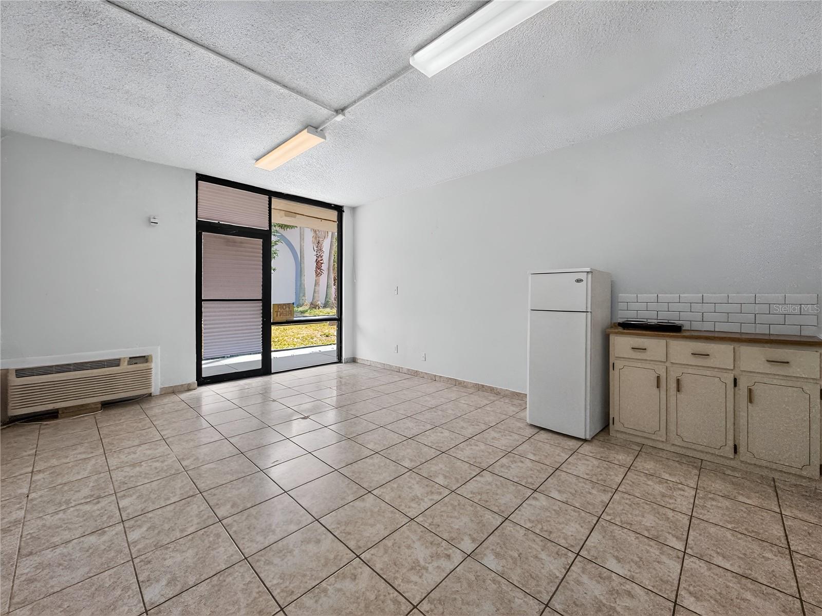 8421 Orange Blossom Trail, FL