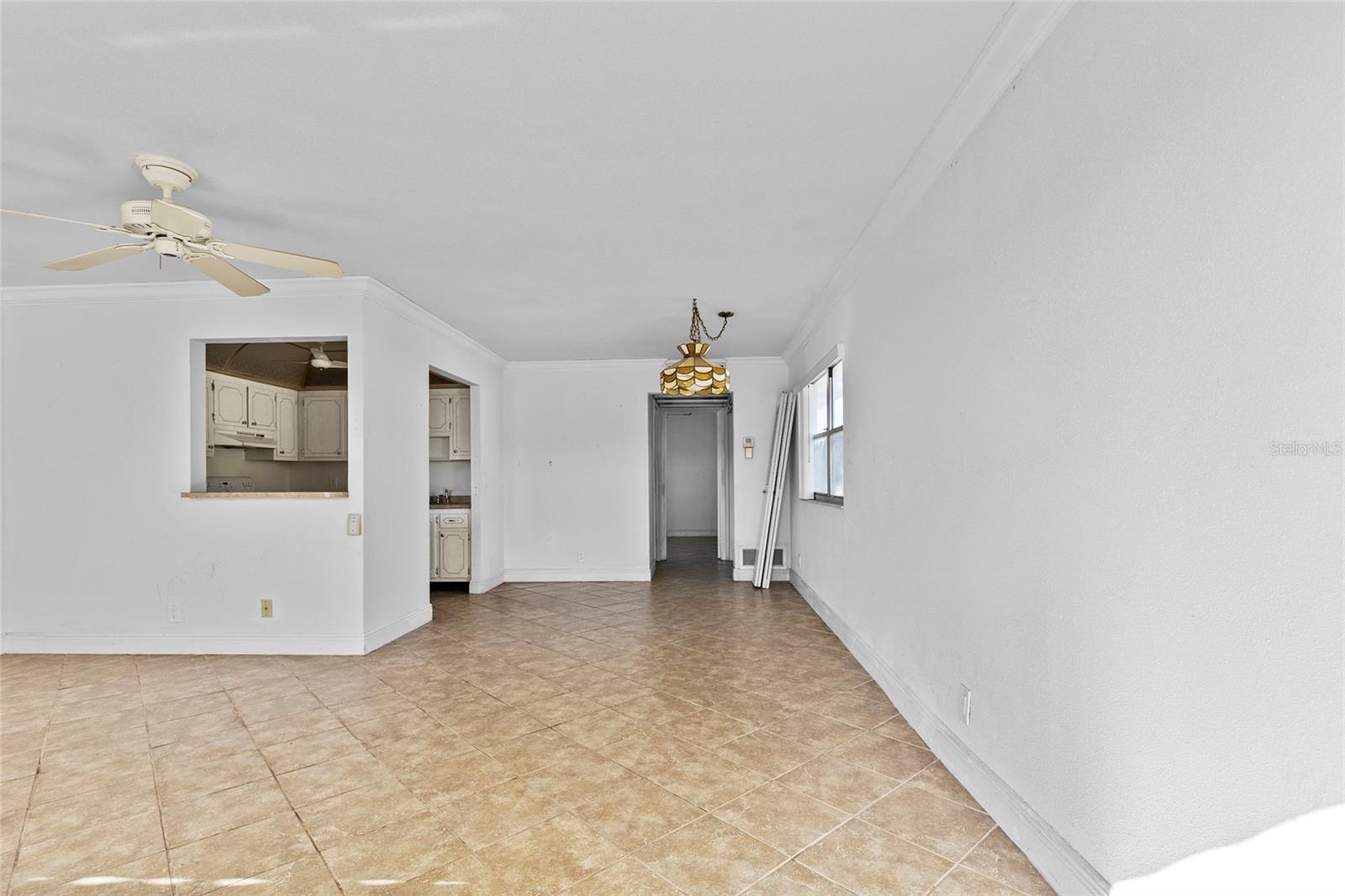 187 Saxony Terrace, FL