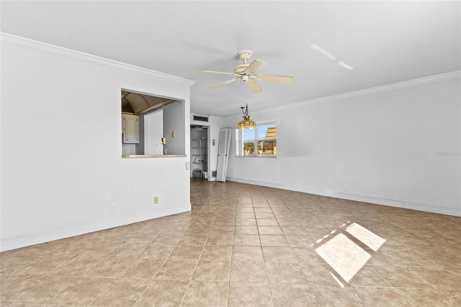 187 Saxony Terrace, FL