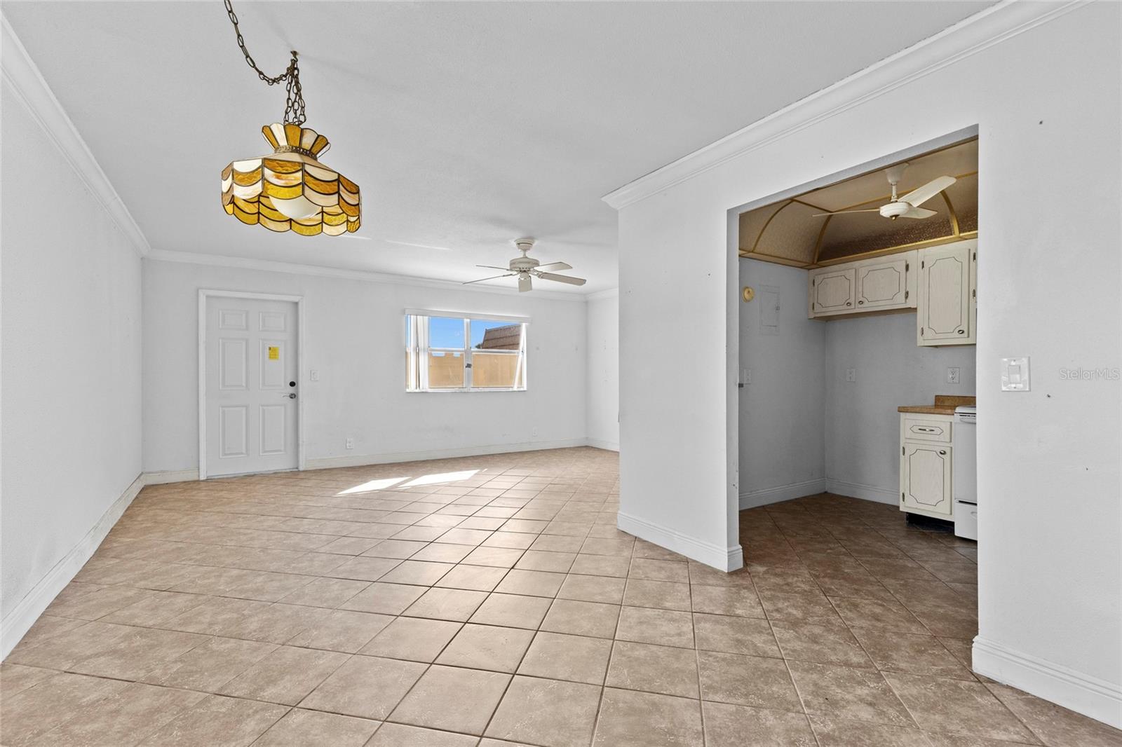 187 Saxony Terrace, FL