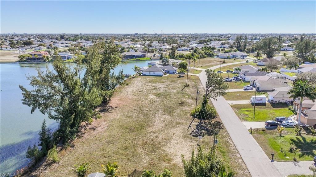 1235 20th Place, FL