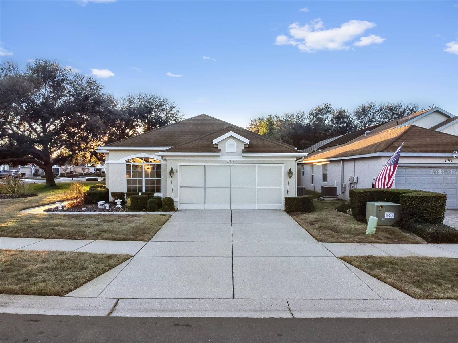 11911 Valley Falls Loop, FL