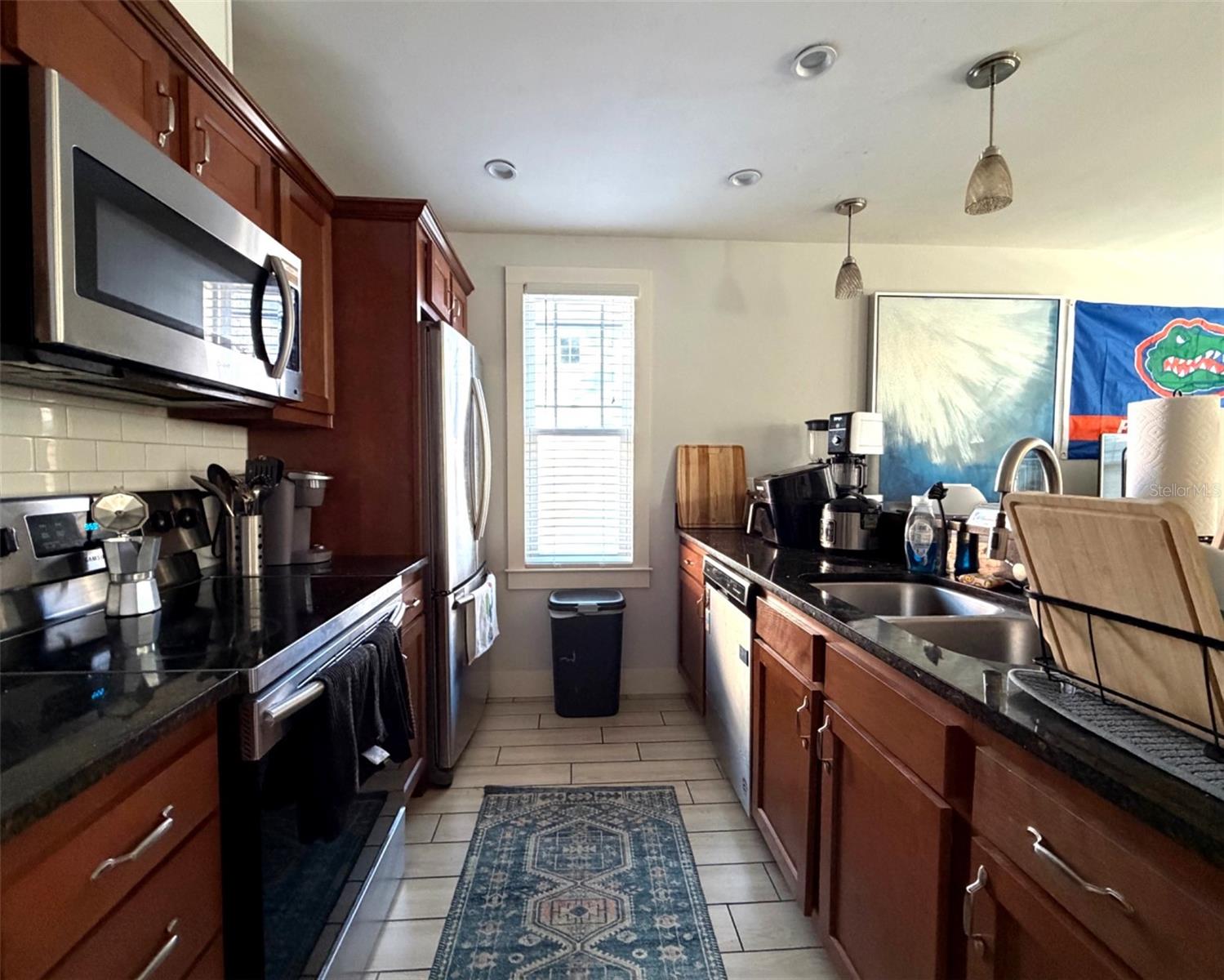 711 10th Street, FL
