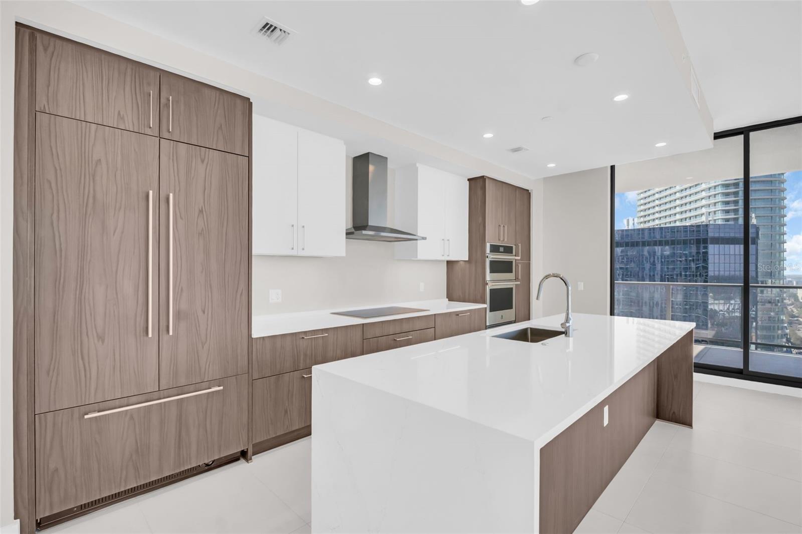 275 1st Avenue, FL