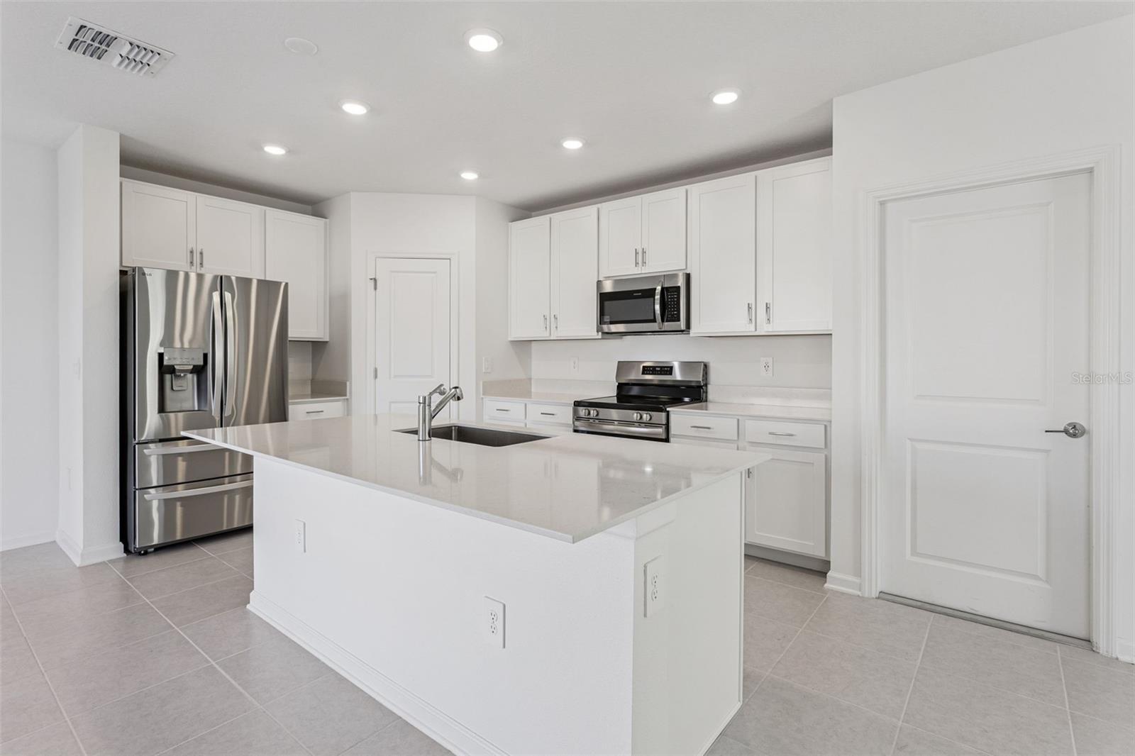 2916 Transformation Way, FL