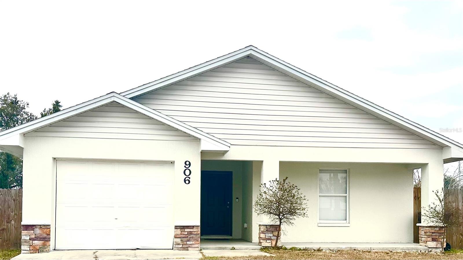 906 5th Street, FL