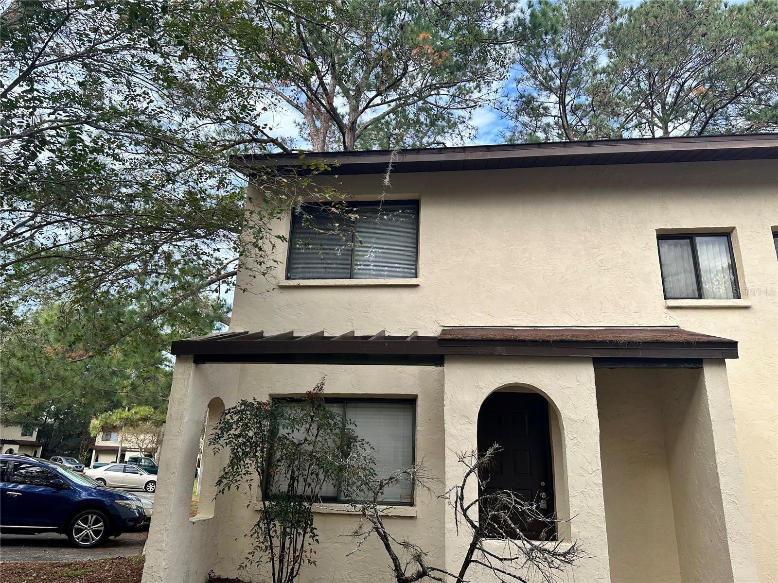 2735 35th Place, FL