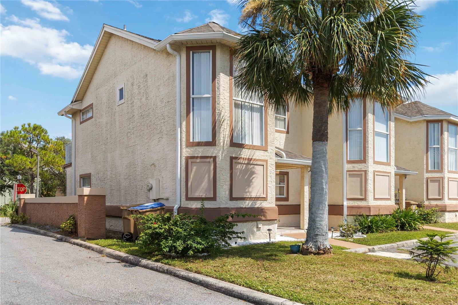211 Dawn Court, FL