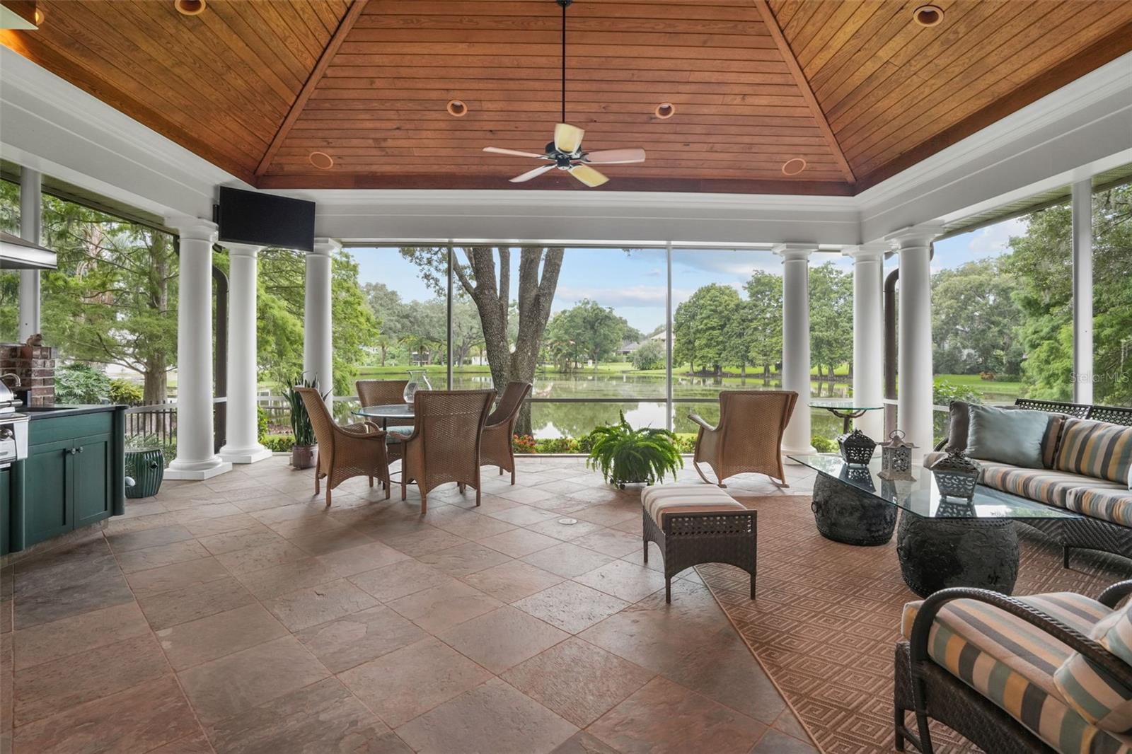 16203 Villarreal De Avila, FL