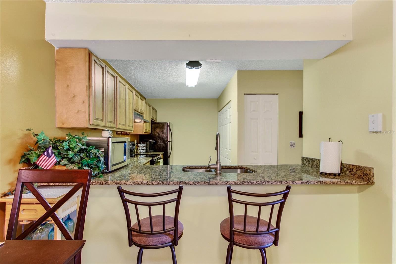 610 Kenwick Circle, FL