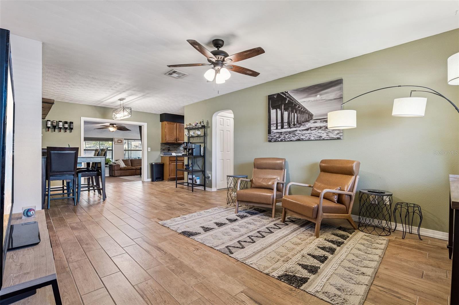 910 Parson Brown Way, FL