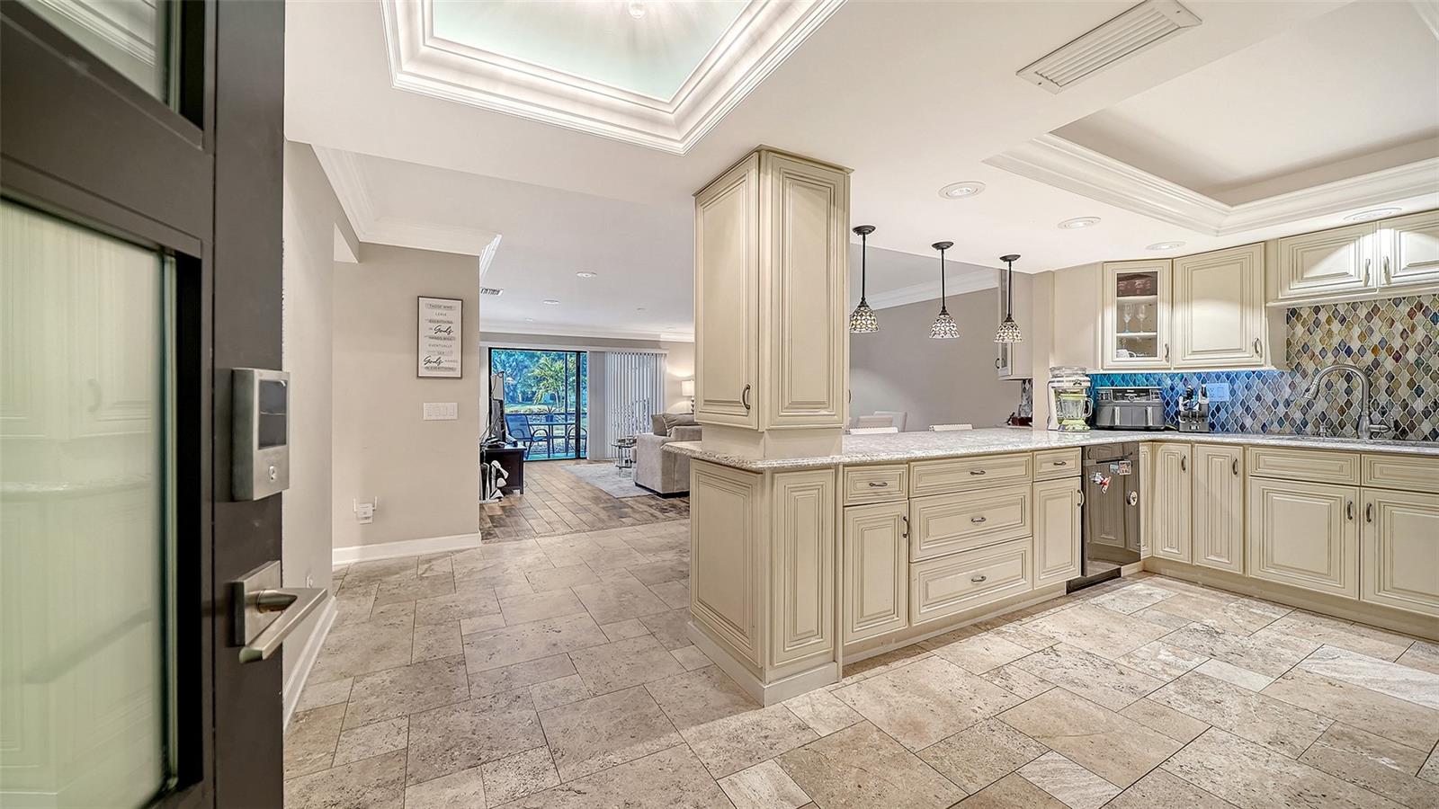 2055 Gulf Of Mexico Drive, FL