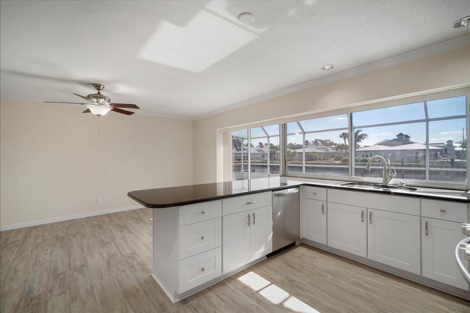 910 Spindle Palm Way, FL