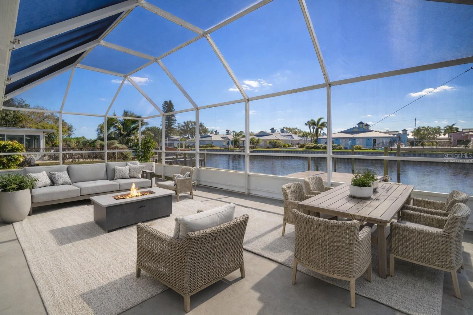 910 Spindle Palm Way, FL