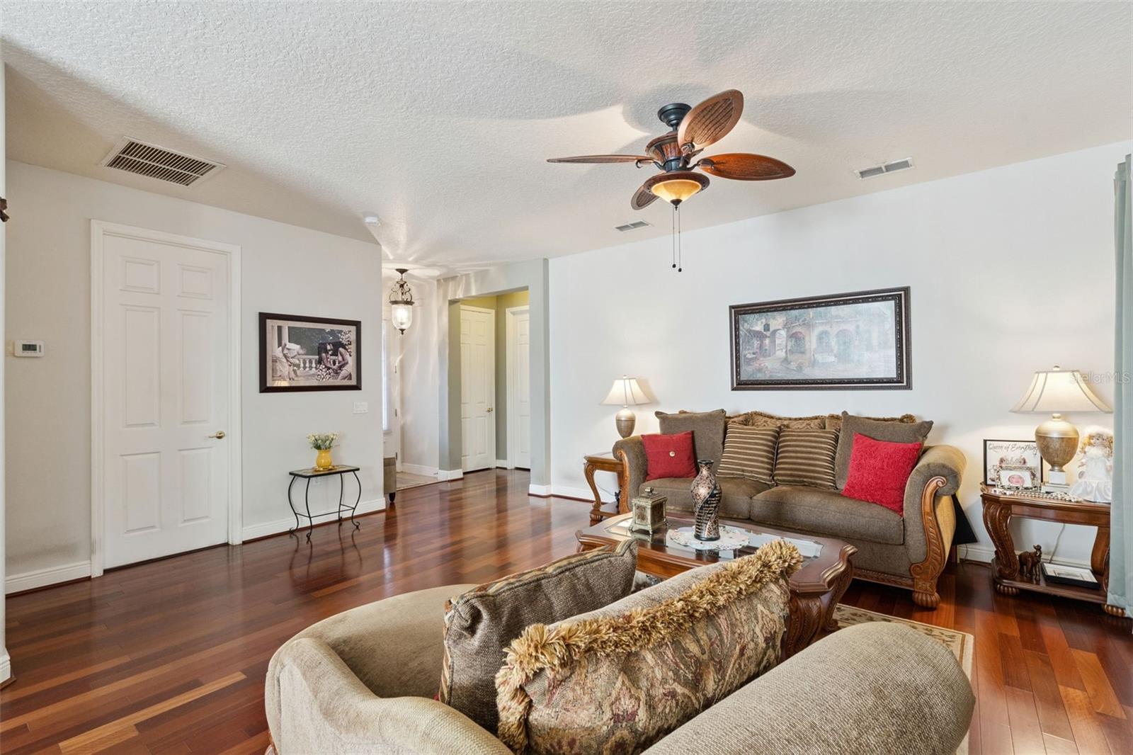 116 Glendale Court, FL