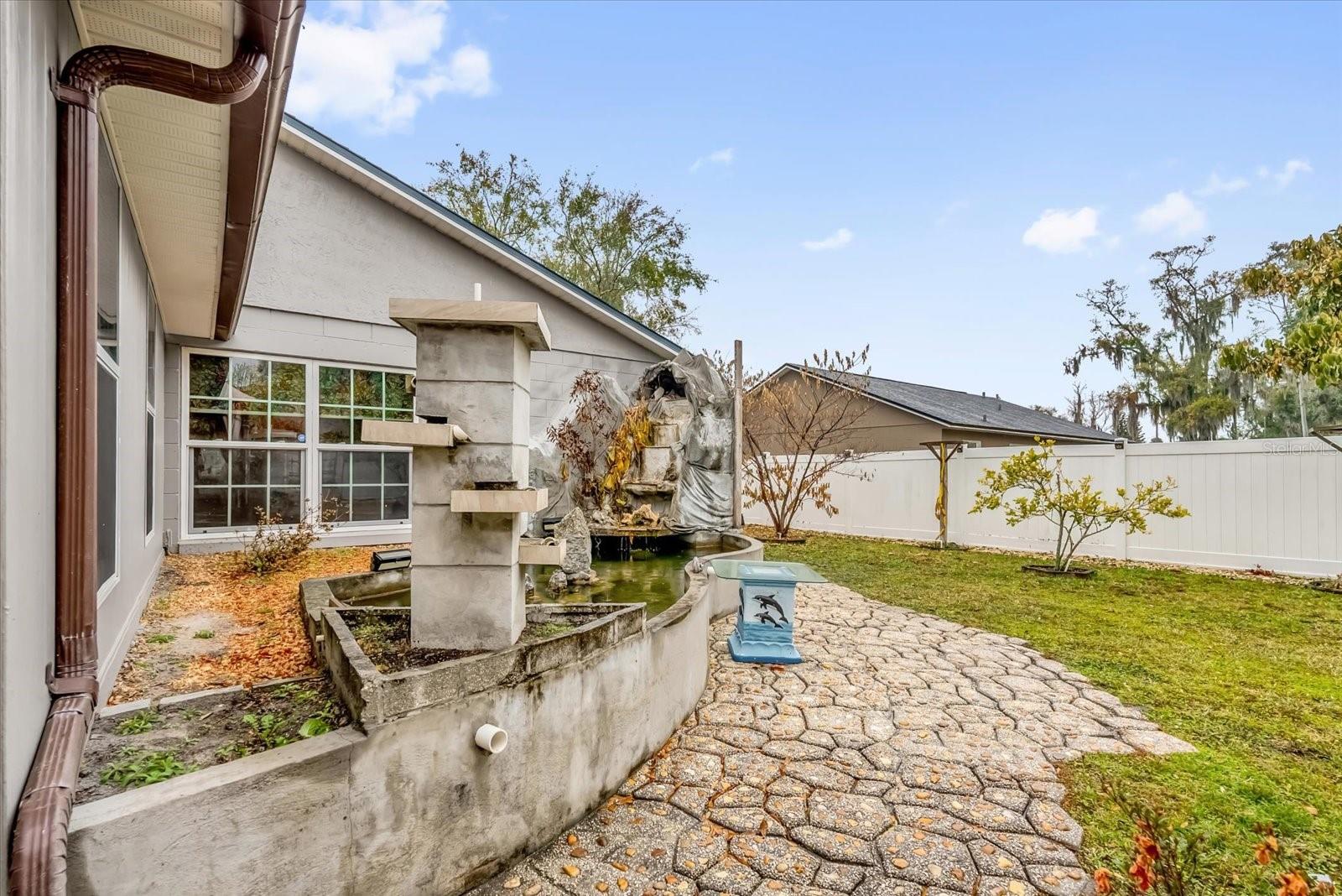 405 Latonia Street, FL
