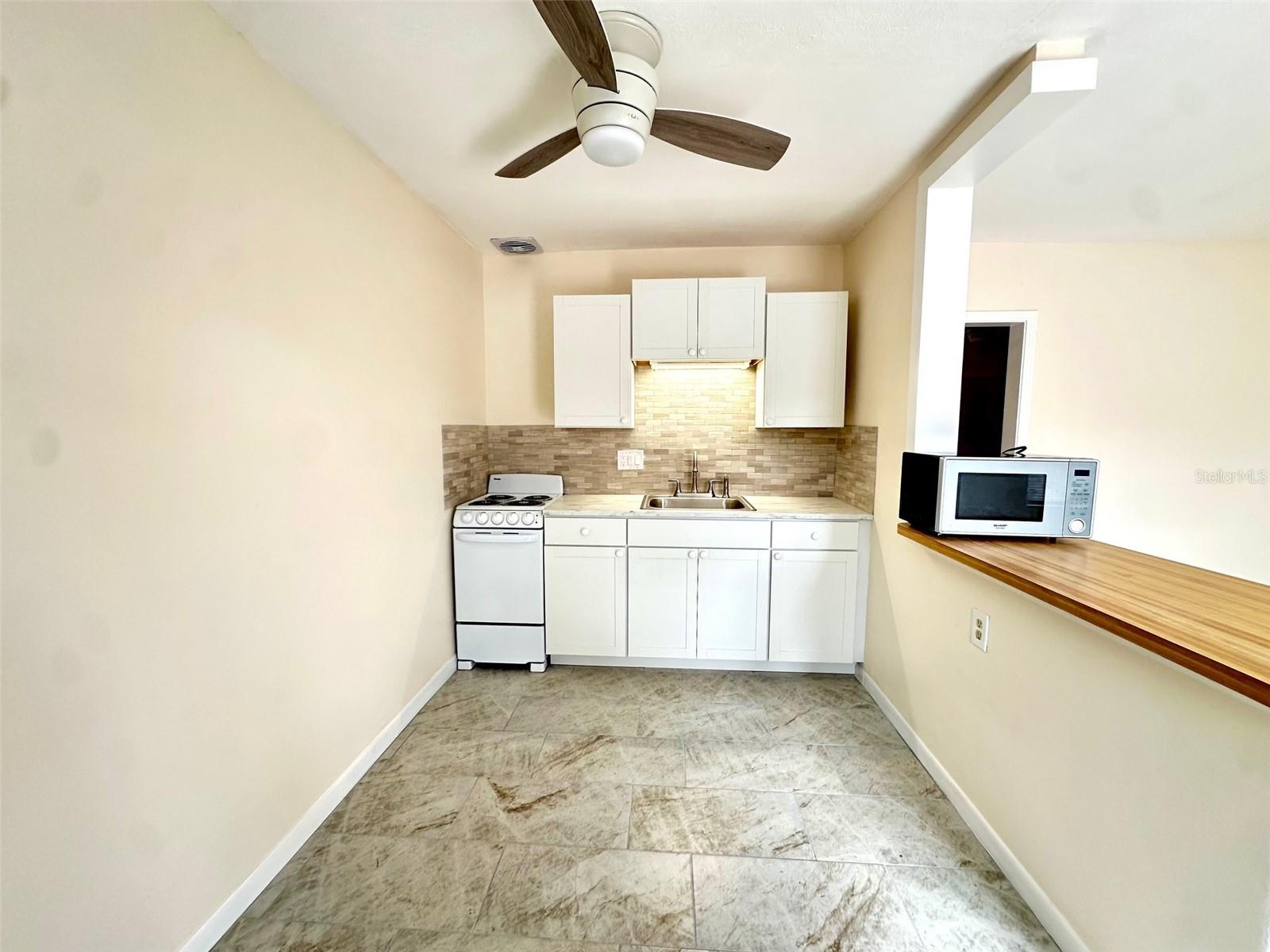 2035 Edgewater Drive, FL