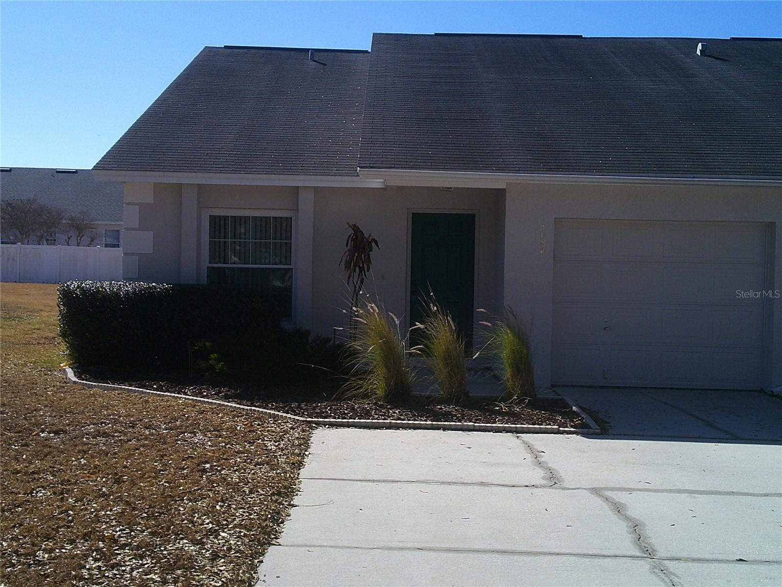 1084 Meadowood Pointe Road, FL