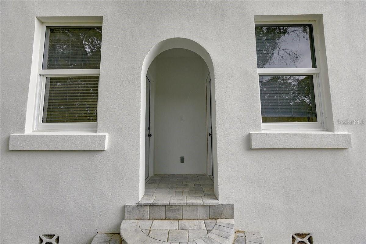 1862 6th Street, FL