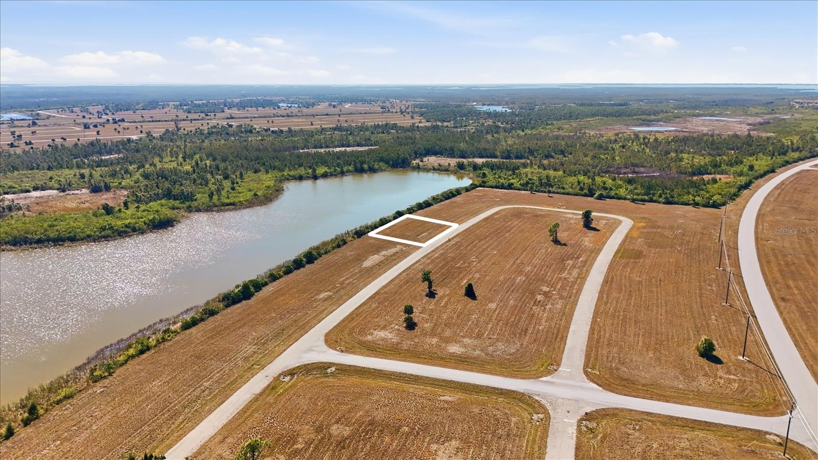 39 Starling Drive, FL