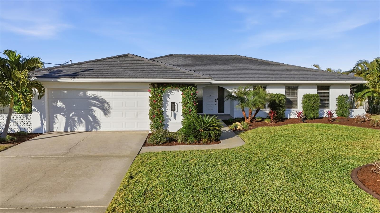 390 Capri Isles Court, FL