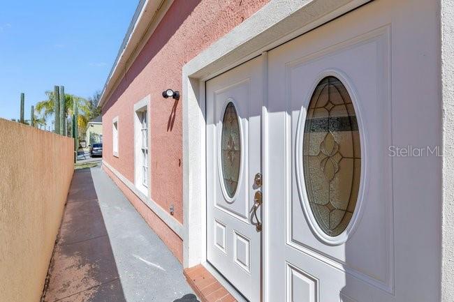 1057 Universal Rest Place, FL