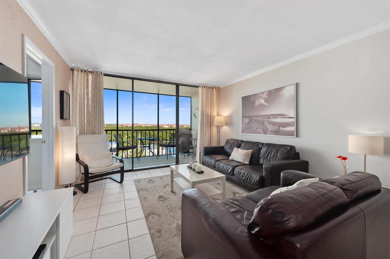 1000 Cove Cay Drive, FL
