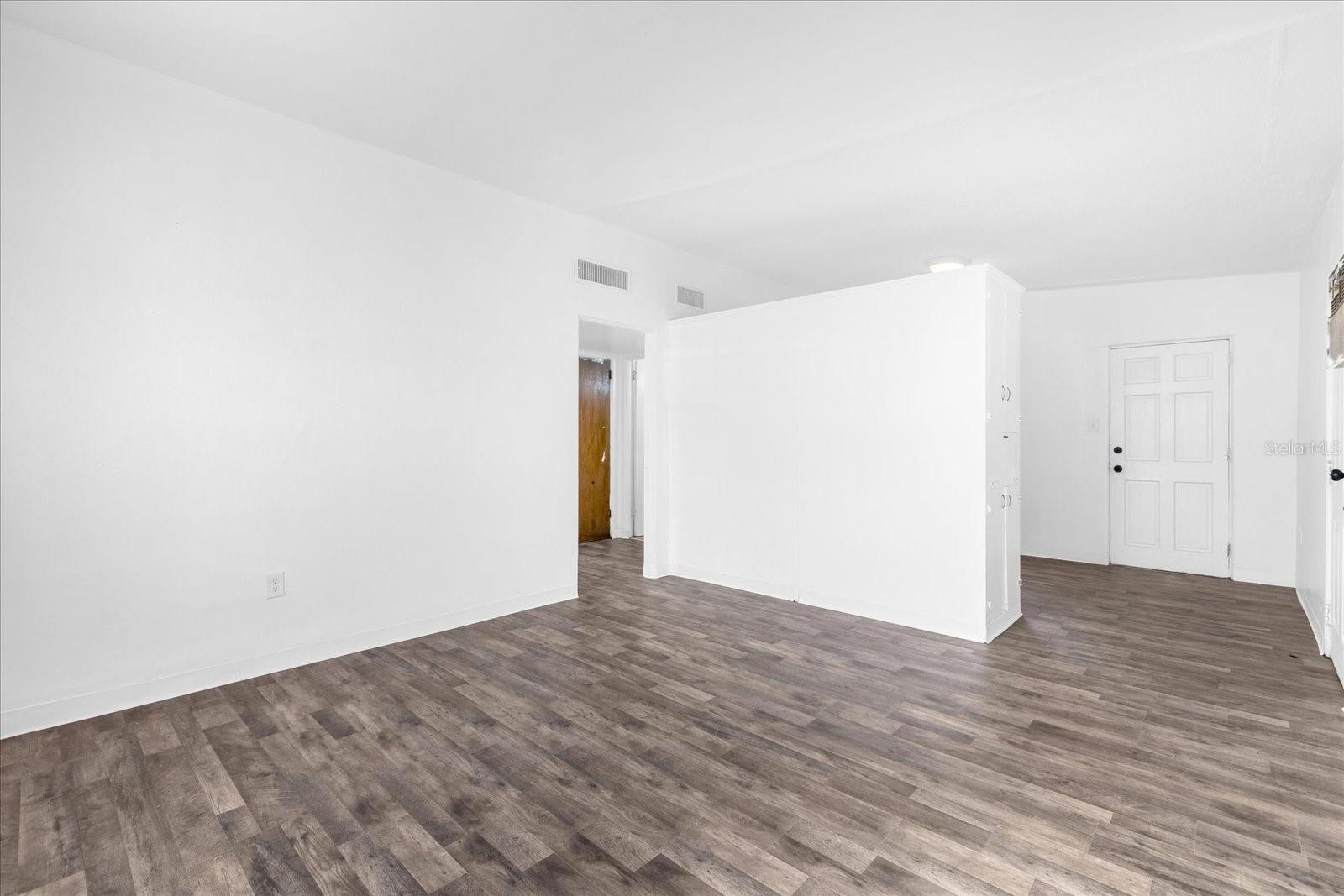 920 Hacienda Court, FL